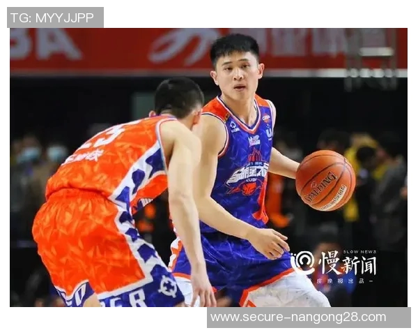 篮球DJ明星闪耀赛场音乐与运动的完美结合引领潮流新风尚