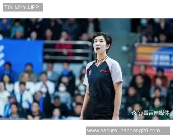 CBA篮球明星妻子大比拼谁的魅力更胜一筹揭秘明星背后的支持者 CBA篮球明星妻子大比拼谁的魅力更胜一筹揭秘明星背后的支持者